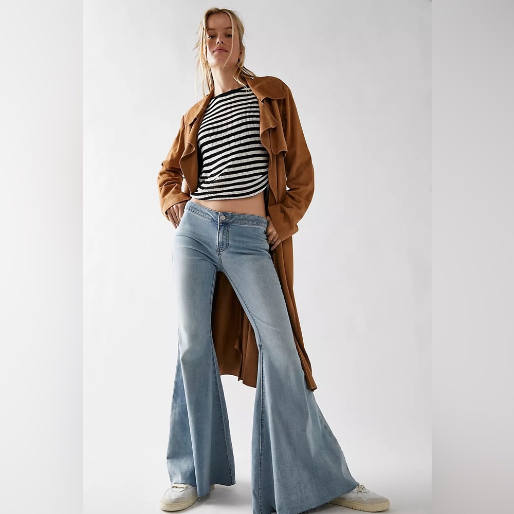 Free People Women's Flared Blue Jeans